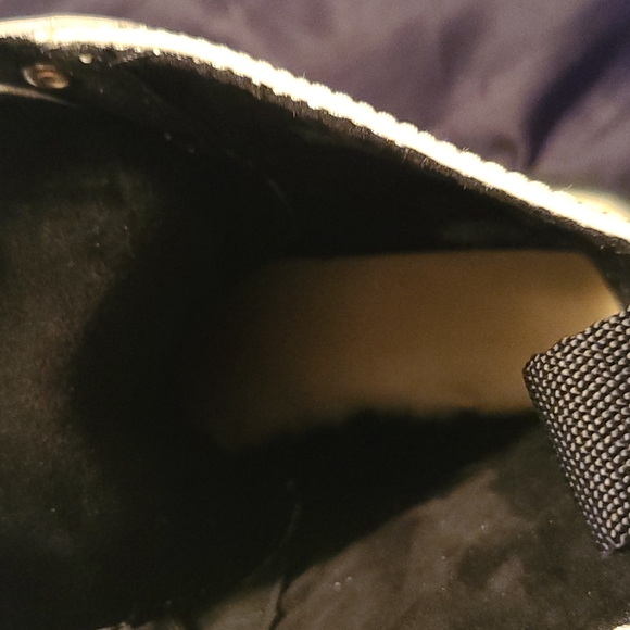 Ugg Plush boots - Picture 9 of 10